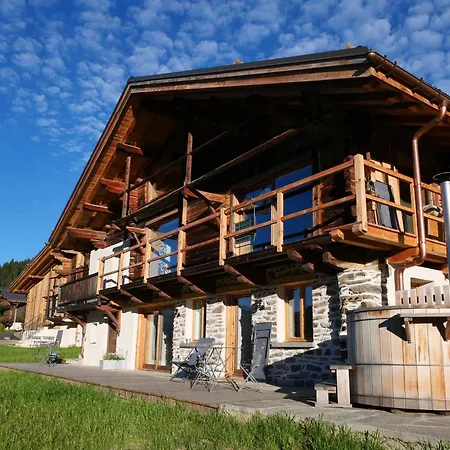 La Ferme D'hauteluce - D'hotes Bed & Breakfast